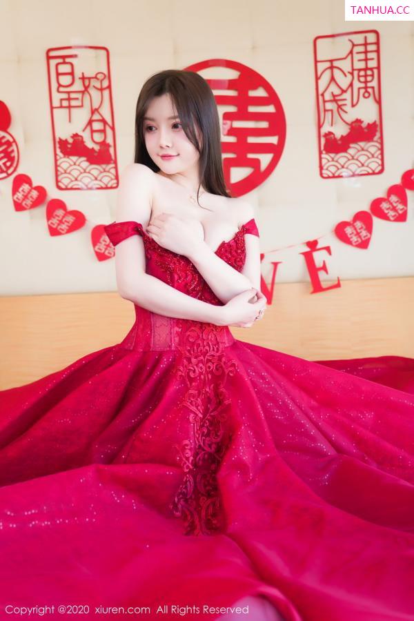 黄米妮  米妮大萌萌 [XIUREN]高清写真图 2020.03.13 糯美子Mini第24张图片